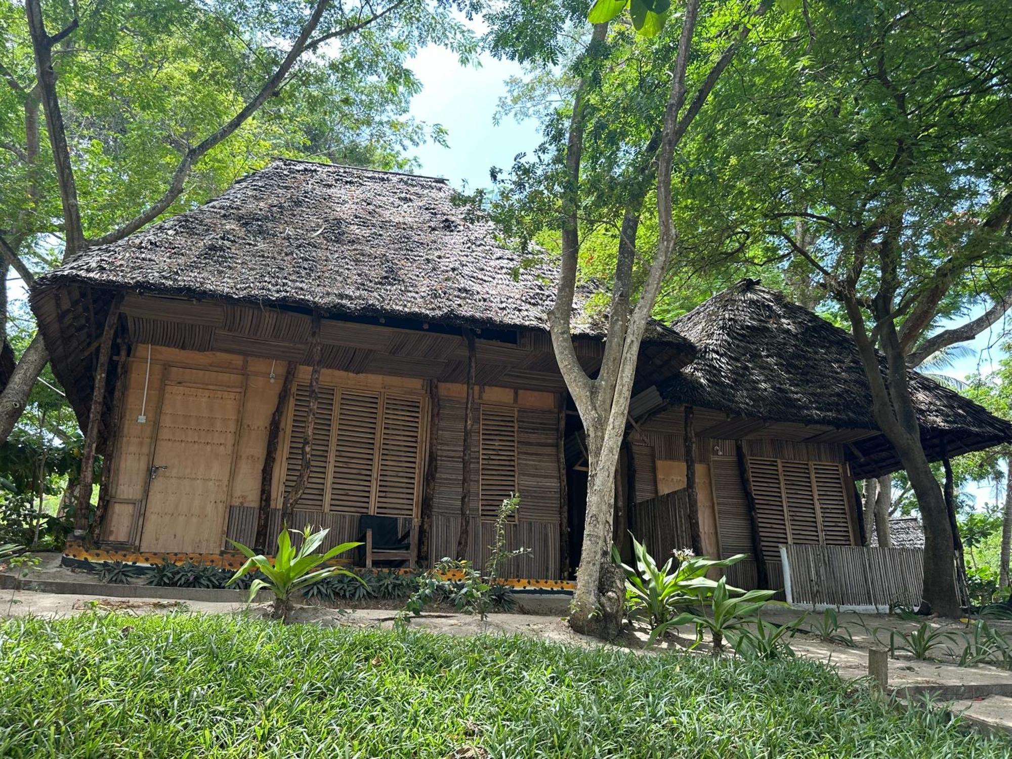 Maweni Beach Bungalows Kilindoni Buitenkant foto