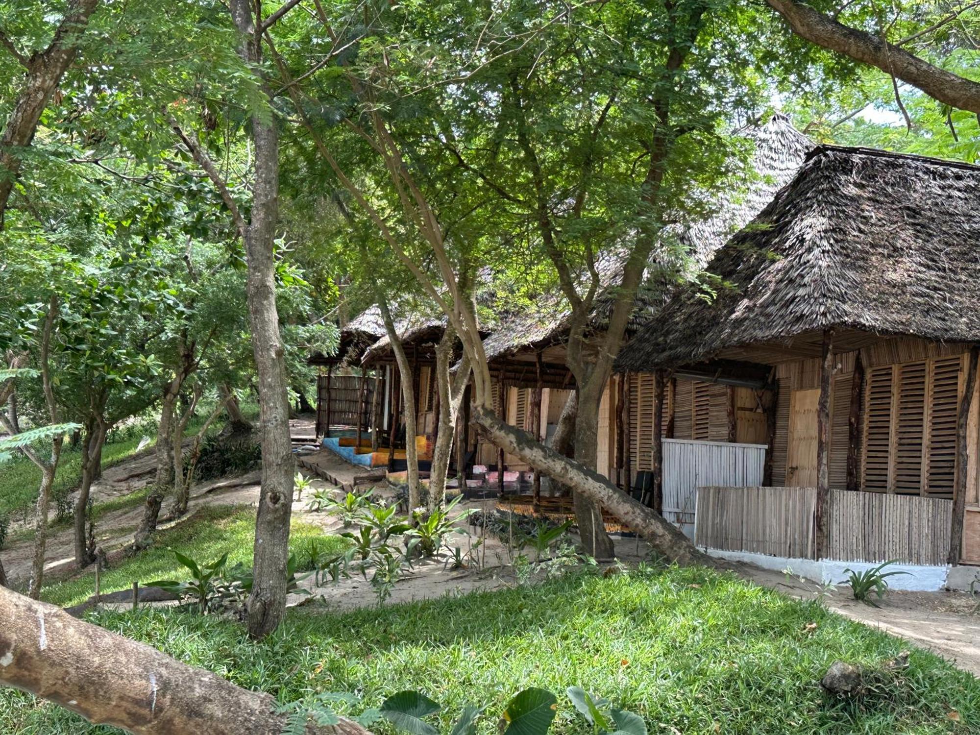 Maweni Beach Bungalows Kilindoni Buitenkant foto