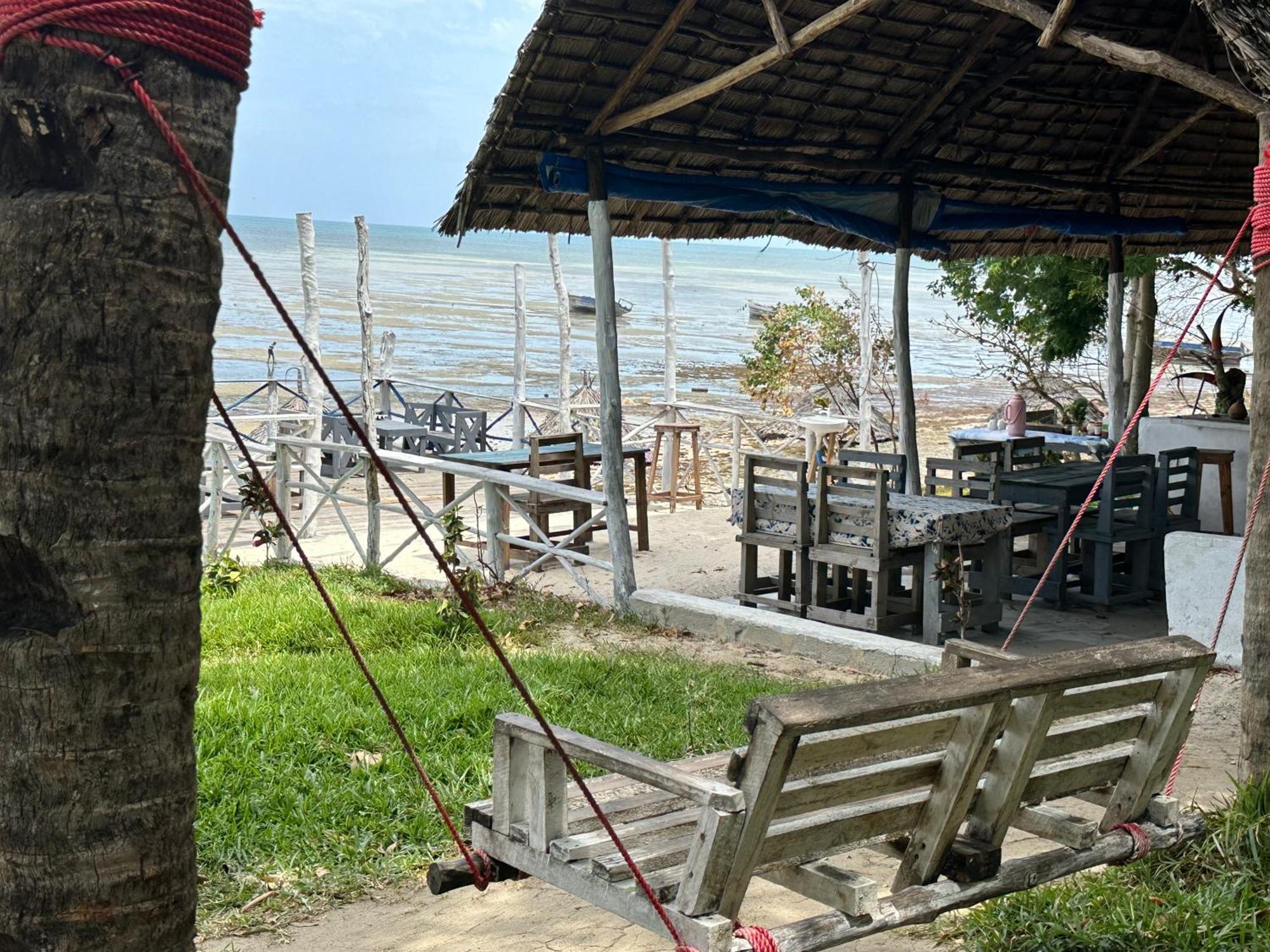 Maweni Beach Bungalows Kilindoni Buitenkant foto